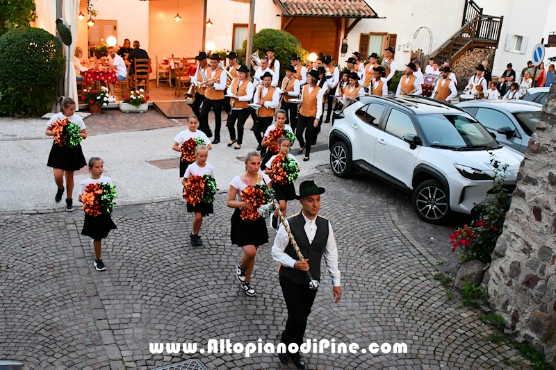 Sfilata dall'Hotel Olimpic fino a piazza San Rocco