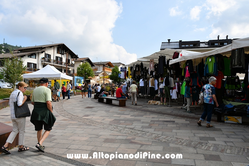 Mercato a Baselga di Pine' - luglio 2024